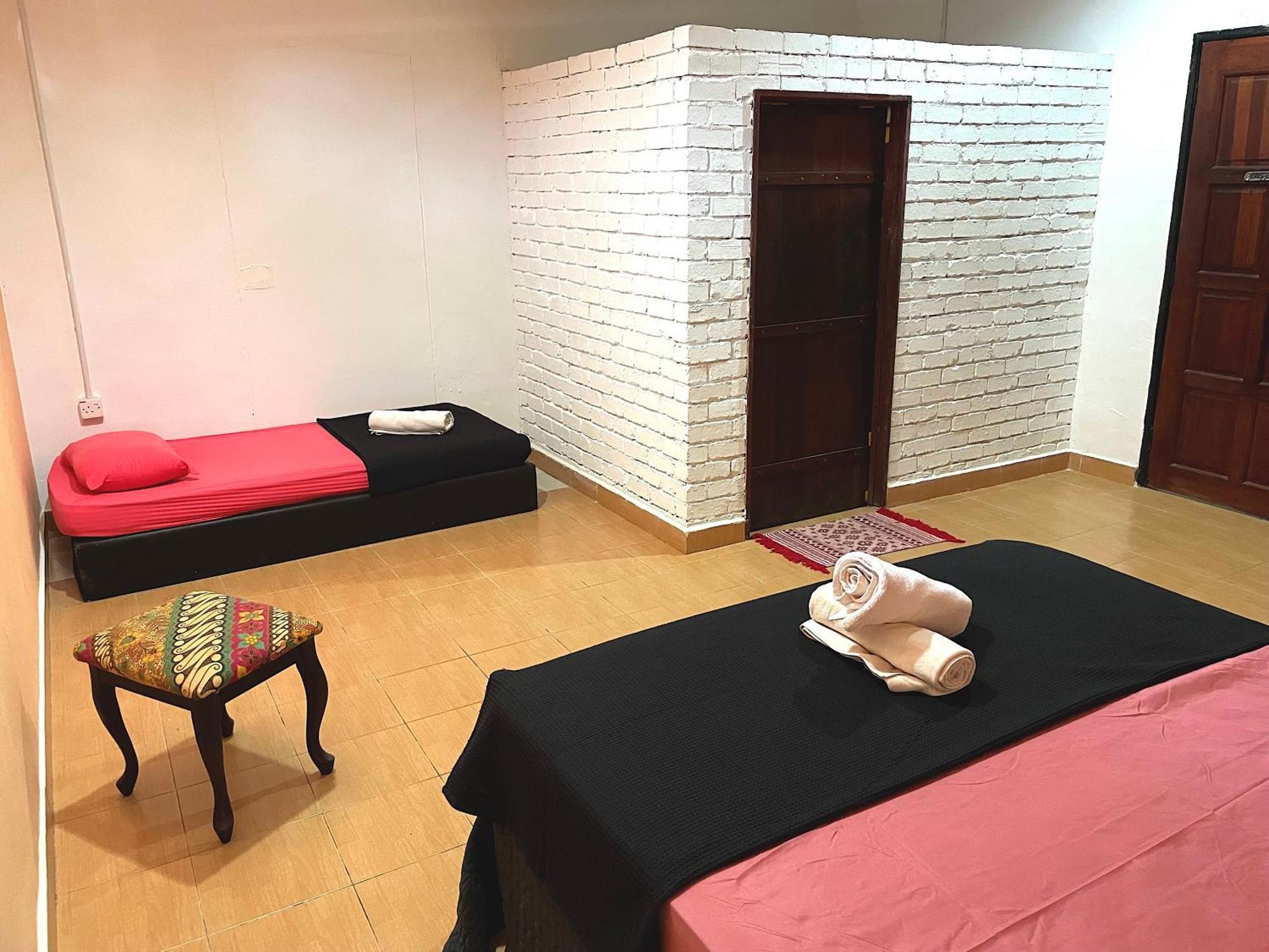 Home Sol Guesthouse Pantai Cenang  Ngoại thất bức ảnh